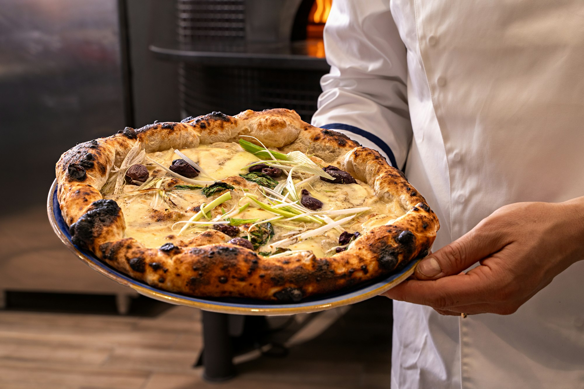 Neapolitan Delight - Fresh Olive and Mozzarella Pizza